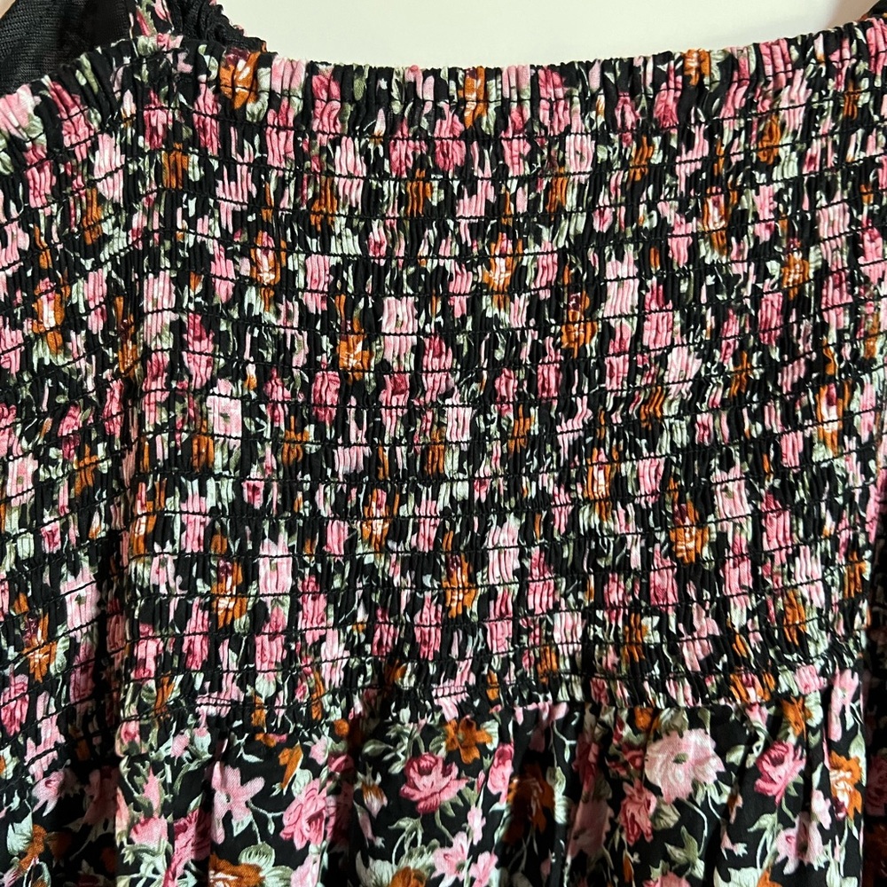 Dress - Picture 4 of 4